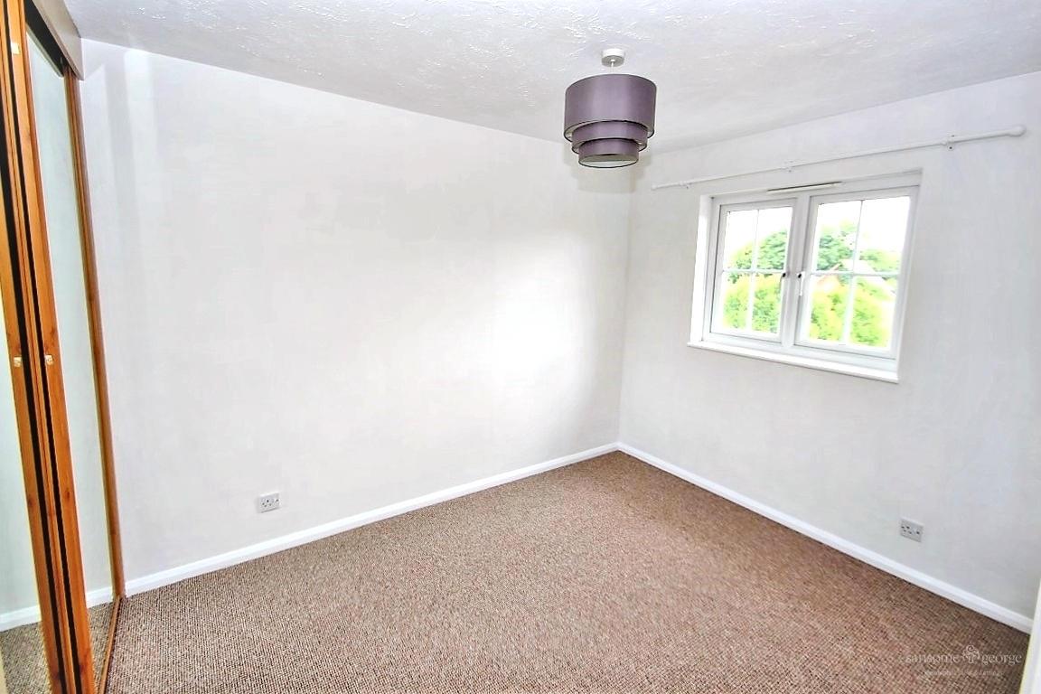 1 bed property in Arun Court, Amethyst Lane, Reading